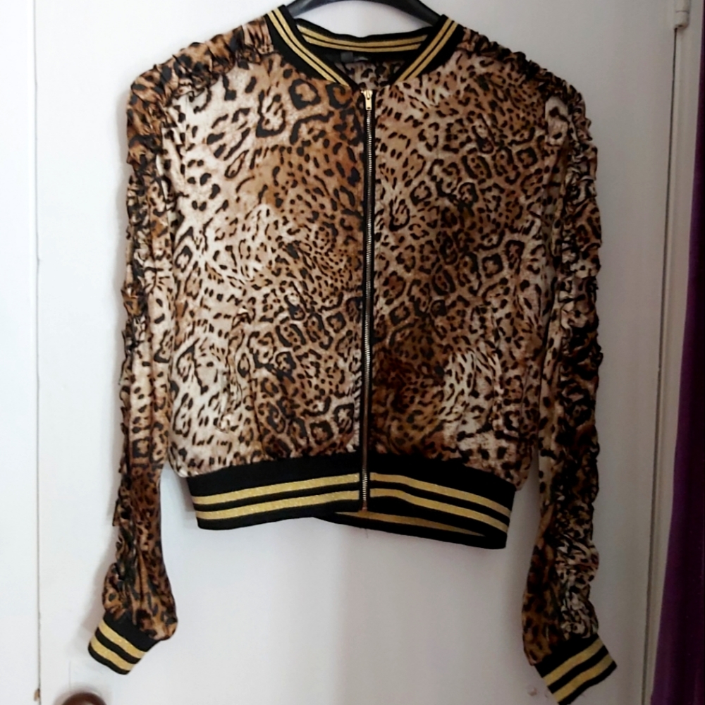 Large A.calin Leopardprint/Ruffled Sleeved Jacket
